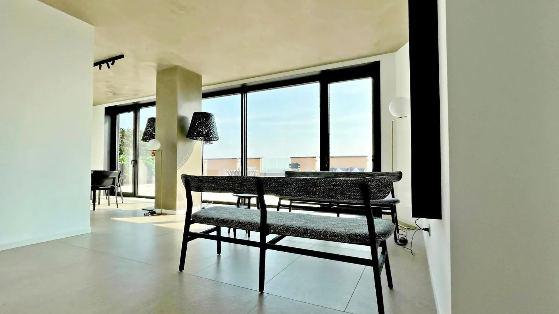 San Babila Central Tower With Panoramic Terrace Overlooking Duomo By Rentopolis Milan 0*,