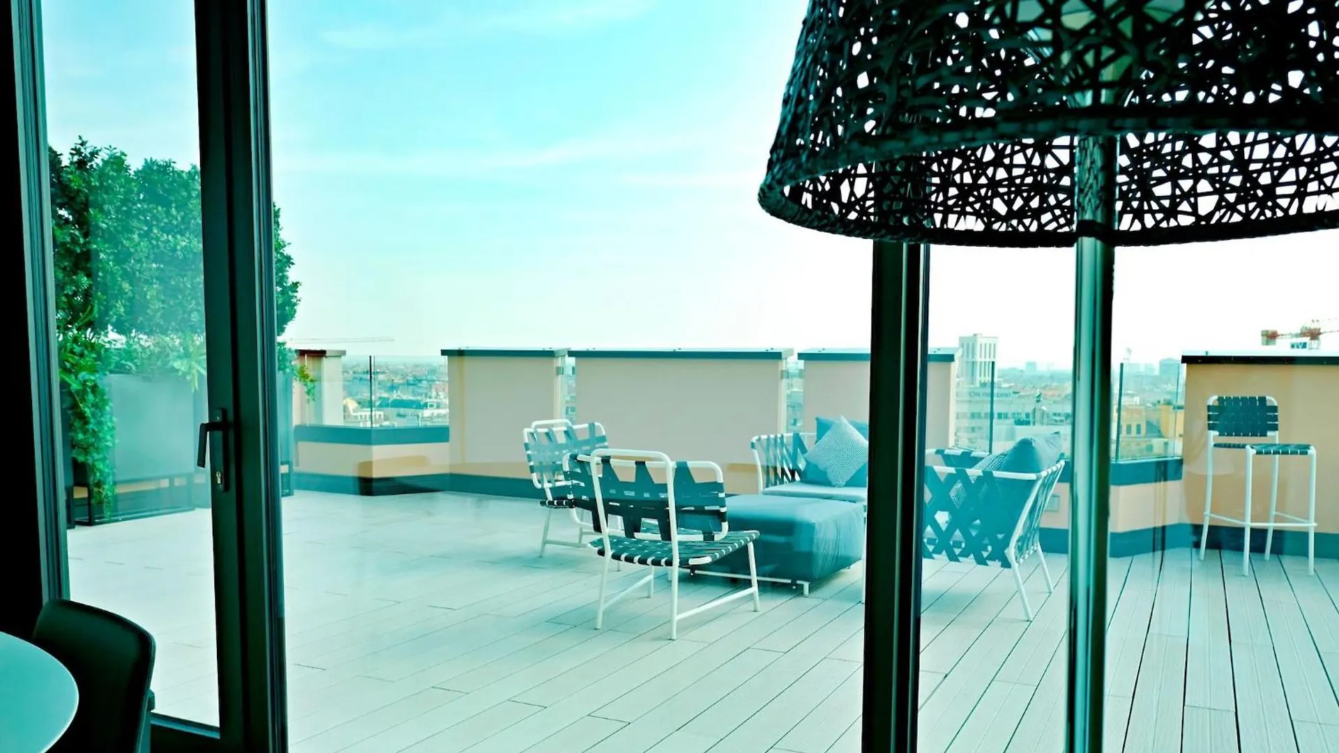 San Babila Central Tower With Panoramic Terrace Overlooking Duomo By Rentopolis Milan 0*,