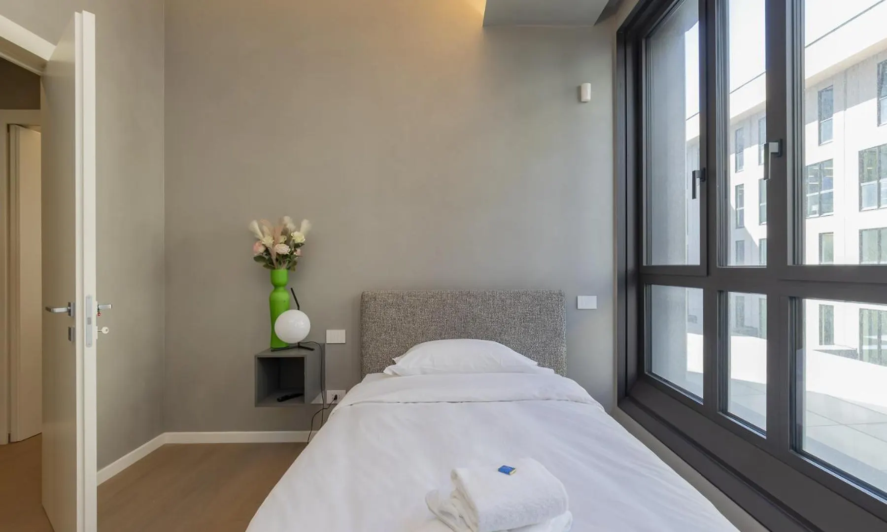 Apartment San Babila Central Tower With Panoramic Terrace Overlooking Duomo By Rentopolis Milan Italy